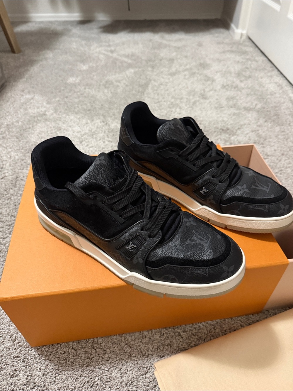 Louis Vuitton LV trainer sneaker in monogram eclipse/ black